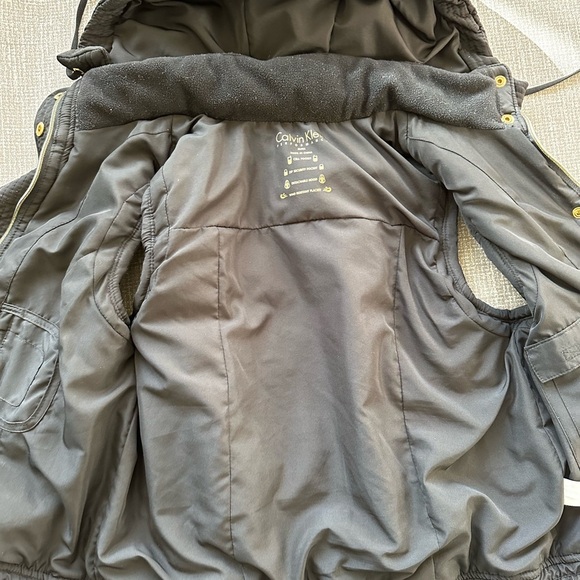 Calvin Klein Full Zip Puffer Vest detachable hood cell phone & secret pocket Sm - Picture 3 of 15